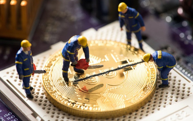 Tăng đột biến 180% kể từ tháng 3, Bitcoin bất ngờ trở thành "hầm trú ẩn" được nhà đầu tư yêu thích như vàng?