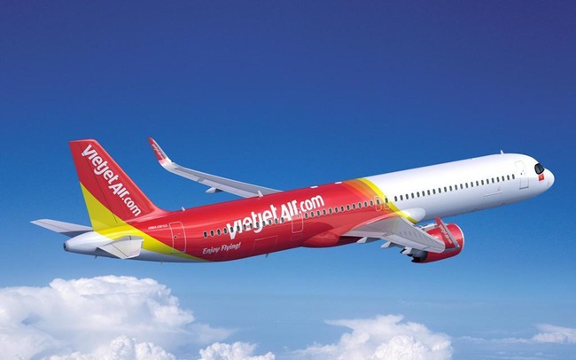 Vietjet lỗ vận chuyển hàng không 2.111 tỷ trong 6 tháng, đẩy mạnh hoạt động tài chính và kinh doanh tàu bay để bù đắp