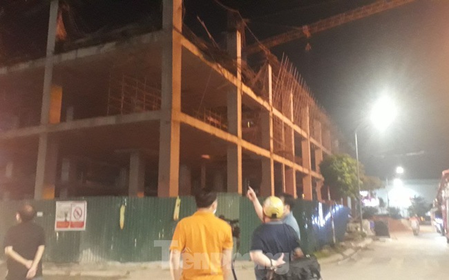 Sập trần công trình xây dựng đại lý ô tô ở thành phố Bắc Giang Sập trần công trình xây dựng đại lý ô tô ở thành phố Bắc Giang