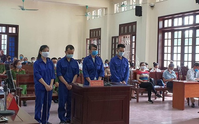 Cựu giám đốc OceanBank Hải Phòng phủ nhận việc chỉ đạo nhân viên dưới quyền tất toán khống thẻ tiết kiệm