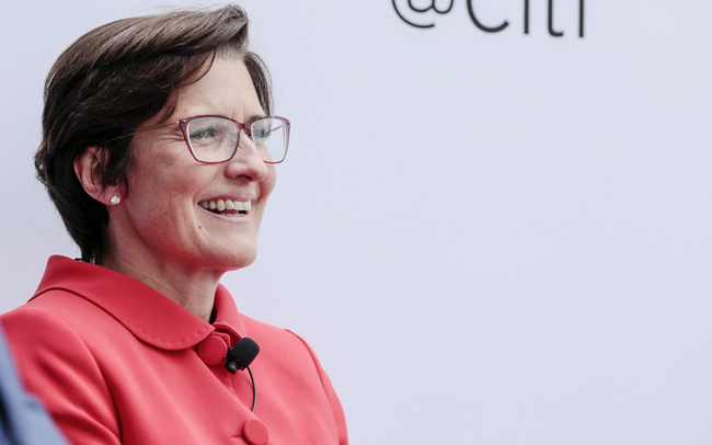 Citigroup thay tướng, lần đầu tiên trong lịch sử 1 ngân hàng lớn trên phố Wall bổ nhiệm CEO là nữ