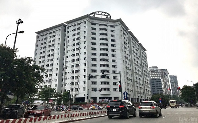 Ẵm đất vàng 10 năm, "đứa con cưng" của quận Cầu Giấy bao giờ mới hồi sinh?