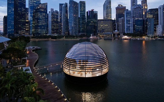 Tham quan Apple Store hình cầu nổi trên mặt nước vừa mới được khai trương tại Singapore Tham quan Apple Store hình cầu nổi trên mặt nước vừa mới được khai trương tại Singapore