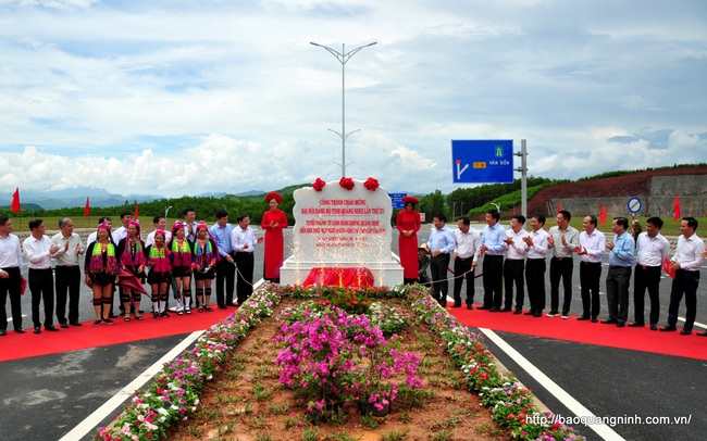 Quảng Ninh hoàn thành đường 15km nối sân bay Vân Đồn đến Khu phức hợp giải trí cao cấp Vân Đồn