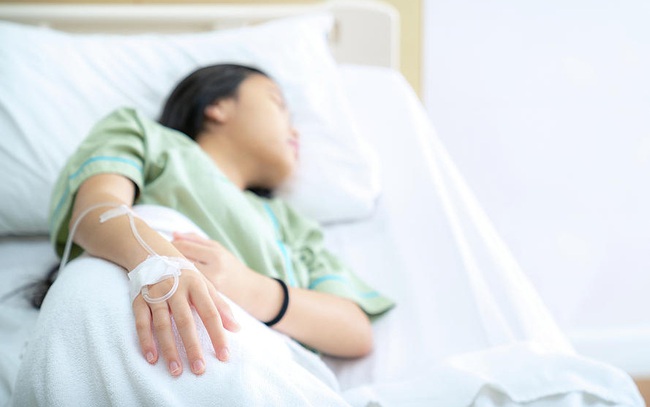 Mắc phải chứng bệnh di truyền hiếm gặp từ khi còn nhỏ, cuộc sống hàng ngày của người phụ nữ này trở nên đầy khó khăn và thử thách Mắc phải chứng bệnh di truyền hiếm gặp từ khi còn nhỏ, cuộc sống hàng ngày của người phụ nữ này trở nên đầy khó khăn và thử thách