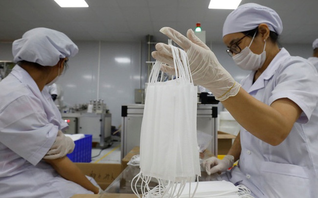Việt Nam trở thành ‘công xưởng khẩu trang’ của thế giới nhờ Covid-19 Việt Nam trở thành ‘công xưởng khẩu trang’ của thế giới nhờ Covid-19