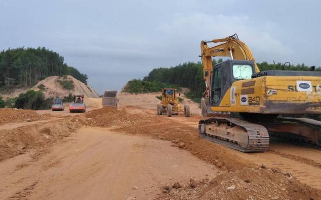 44 nhà thầu nộp hồ sơ tại 3 dự án cao tốc Bắc - Nam chuyển đổi đầu tư công