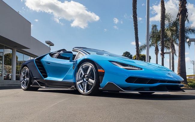 Rộ tin đồn vụ đại gia Việt mua siêu xe Lamborghini Centenario vì thất tình chỉ là giả: Chủ nhân "chém" để sống ảo trên mạng? Rộ tin đồn vụ đại gia Việt mua siêu xe Lamborghini Centenario vì thất tình chỉ là giả: Chủ nhân "chém" để sống ảo trên mạng?