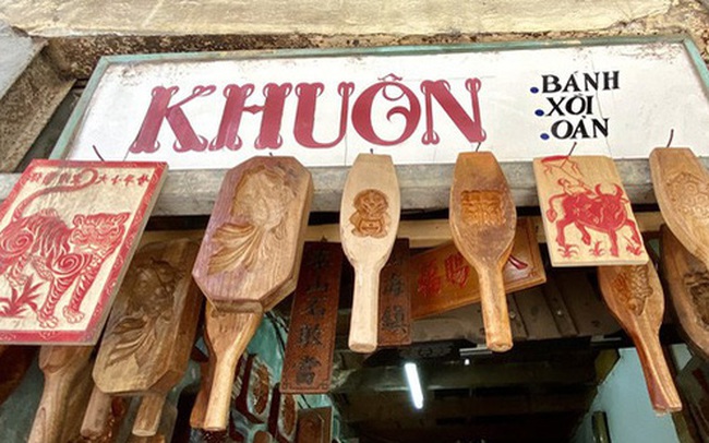 Triết lý ‘ngược đời’ của người thợ Hà thành 40 năm làm khuôn bánh Trung thu Triết lý ‘ngược đời’ của người thợ Hà thành 40 năm làm khuôn bánh Trung thu