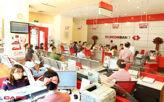 Techcombank có hơn 62.000 tỷ đồng dư nợ bị ảnh hưởng bởi Covid-19 Techcombank có hơn 62.000 tỷ đồng dư nợ bị ảnh hưởng bởi Covid-19