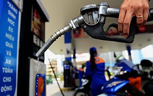 Giá xăng E5RON92 và các mặt hàng dầu đồng loạt giảm từ 15h00 chiều nay Giá xăng E5RON92 và các mặt hàng dầu đồng loạt giảm từ 15h00 chiều nay