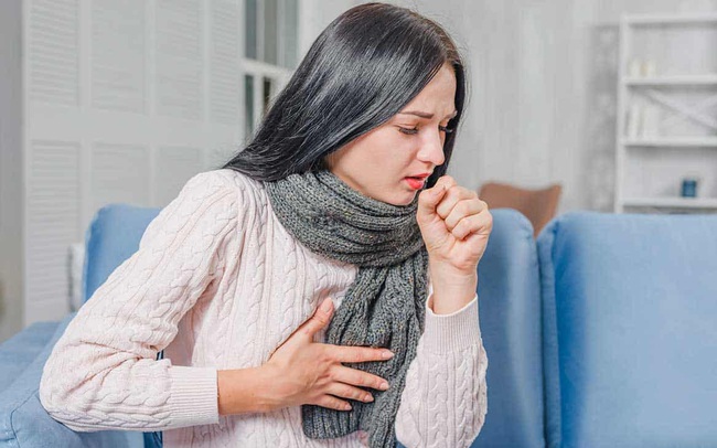 Bác sĩ chẩn đoán người phụ nữ này bị dị ứng theo mùa nhưng thực chất cô đang mắc ung thư phổi đã di căn vào não Bác sĩ chẩn đoán người phụ nữ này bị dị ứng theo mùa nhưng thực chất cô đang mắc ung thư phổi đã di căn vào não