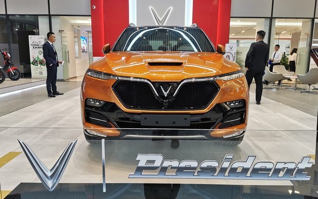 VinFast President chốt giá 4,6 tỷ đồng, sử dụng động cơ V8 6.2L, tốc độ tối đa gần 300 km/h