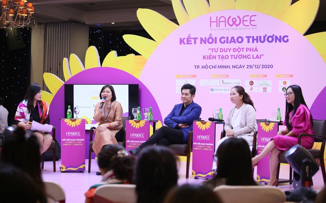 Con gái ông Kao Siêu Lực: "Covid-19 là một cuộc thi, mà người dự thi hoàn toàn không được ôn bài trước" Con gái ông Kao Siêu Lực: "Covid-19 là một cuộc thi, mà người dự thi hoàn toàn không được ôn bài trước"