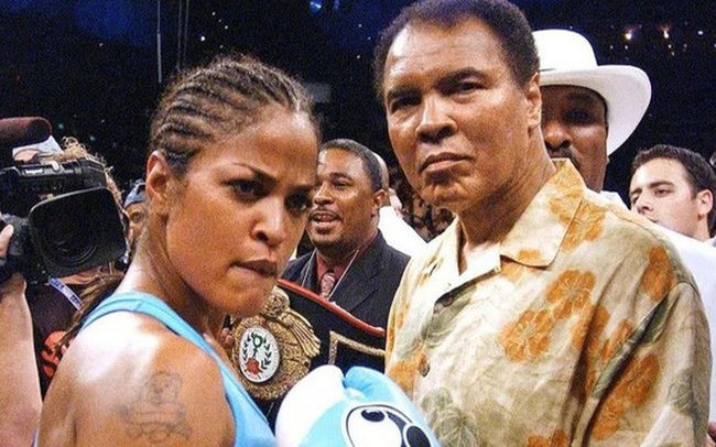 Muhamad Ali - Người đàn ông khiến thế giới nể phục, cách dạy con lại càng làm ông trở thành huyền thoại Muhamad Ali - Người đàn ông khiến thế giới nể phục, cách dạy con lại càng làm ông trở thành huyền thoại