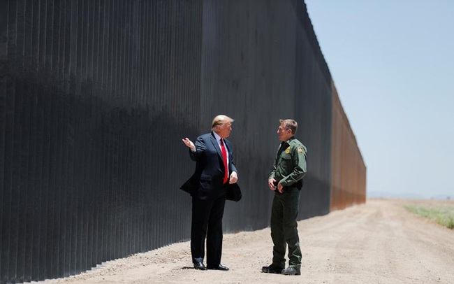 Những ngày cuối nhiệm kỳ, Tổng thống Trump đến thăm tường biên giới Những ngày cuối nhiệm kỳ, Tổng thống Trump đến thăm tường biên giới