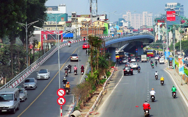 Bộ Kế hoạch và Đầu tư: 'Mặc dù không đóng vai trò lớn, nhưng đầu tư công phải trở thành vai trò dẫn dắt' Bộ Kế hoạch và Đầu tư: 'Mặc dù không đóng vai trò lớn, nhưng đầu tư công phải trở thành vai trò dẫn dắt'