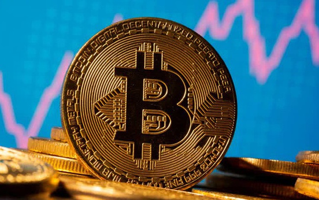 Biến động thất thường, Bitcoin đột ngột giảm sâu sau khi lên gần 35.000 USD