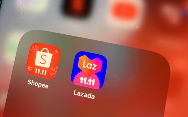 Cuộc đua khô máu trên trường TMĐT 100 tỷ USD: Với "vũ khí" freeship, Shopee chính thức vượt mặt Lazada trở thành trang được truy cập nhiều nhất tại Việt Nam Cuộc đua khô máu trên trường TMĐT 100 tỷ USD: Với "vũ khí" freeship, Shopee chính thức vượt mặt Lazada trở thành trang được truy cập nhiều nhất tại Việt Nam