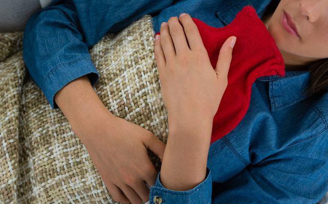 Trước khi muốn dùng túi sưởi để giữ ấm cơ thể, chuyên gia khuyến cáo 3 lưu ý sống còn tránh điện giật, cháy nổ Trước khi muốn dùng túi sưởi để giữ ấm cơ thể, chuyên gia khuyến cáo 3 lưu ý sống còn tránh điện giật, cháy nổ
