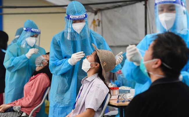 Ngày 26/10, Hà Nội phát hiện thêm 18 ca mắc Covid-19, trong đó, 17 ca cộng đồng