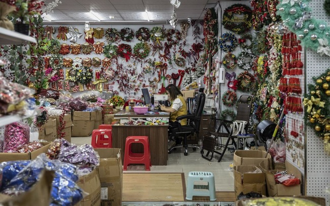Gián đoạn sản xuất tại một thành phố ở Trung Quốc đẩy cao giá đồ trang