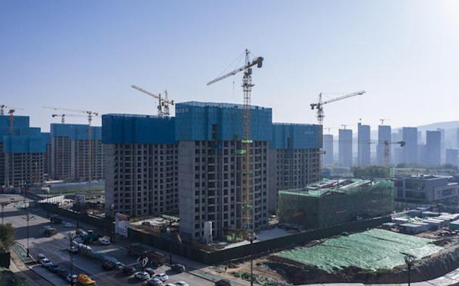 Những đợt 'sóng thần' nhấn chìm lĩnh vực bất động sản Trung Quốc: Hiệu ứng domino vỡ nợ dồn dập, doanh số của 100 công ty lao dốc