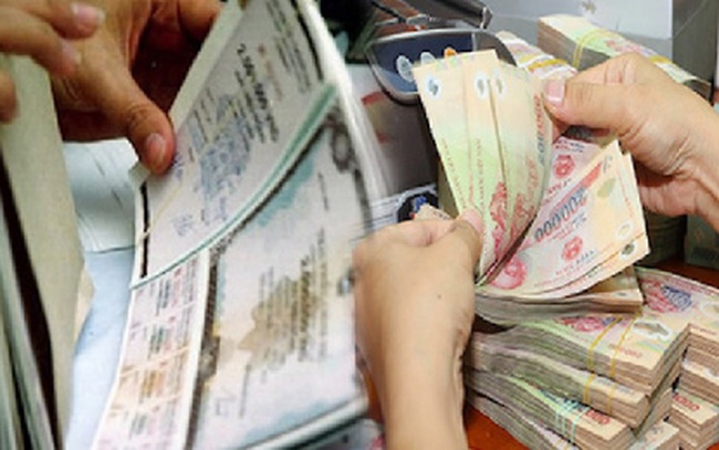 Ngân hàng chặt cửa cho vay, rộng cửa “ôm” trái phiếu doanh nghiệp