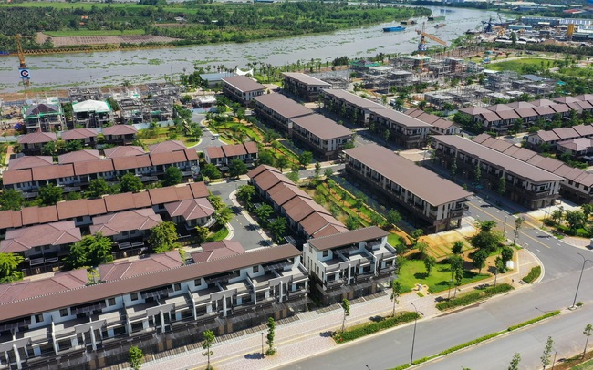 Nhà đầu tư đang đổ tiền vào phân khúc nhà phố, biệt thự vùng lân cận Sài Gòn Nhà đầu tư đang đổ tiền vào phân khúc nhà phố, biệt thự vùng lân cận Sài Gòn