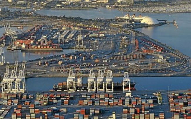 Cảng Los Angeles ùn tắc nghiêm trọng, Mỹ phải nhờ sự “viện trợ” của Hải quân