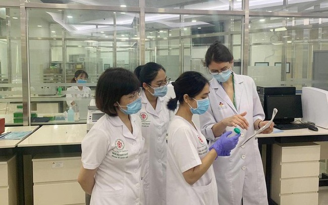 Thông tin mới về ca mắc biến thể Omicron đầu tiên tại Việt Nam