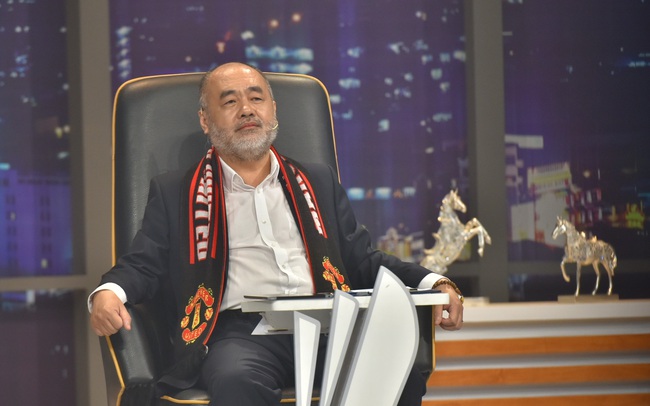 “Ông trùm gia vị” Nguyễn Trung Dũng: “Tôi muốn nhân viên đi làm phải vừa có thu nhập tốt vừa phải có niềm vui” “Ông trùm gia vị” Nguyễn Trung Dũng: “Tôi muốn nhân viên đi làm phải vừa có thu nhập tốt vừa phải có niềm vui”