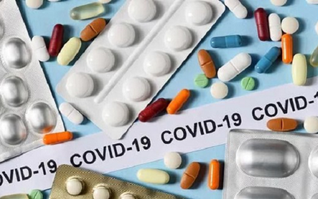 Phó Thủ tướng: Sớm cấp phép lưu hành thuốc mới điều trị Covid-19