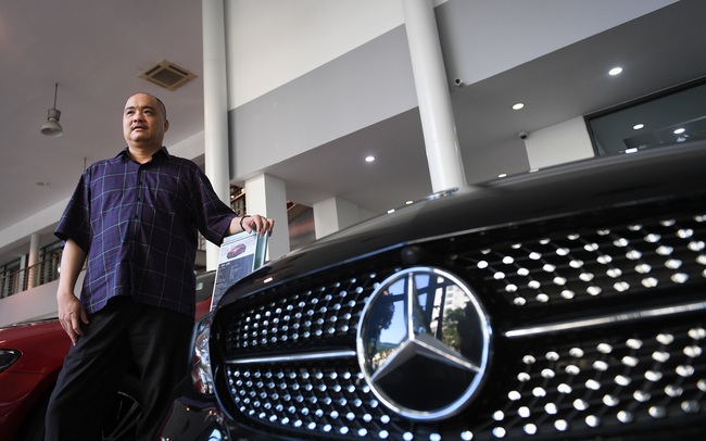 Sau khi chủ tịch “nhường” lại vị trí cho vợ, đại lý Mercedes-Benz lớn nhất Việt Nam báo lãi gấp đôi, lên cao nhất lịch sử Sau khi chủ tịch “nhường” lại vị trí cho vợ, đại lý Mercedes-Benz lớn nhất Việt Nam báo lãi gấp đôi, lên cao nhất lịch sử
