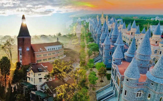5 ngôi trường cổ kính tại Việt Nam, bước vào cứ ngỡ như đang sống trong lâu đài giữa trời Âu: Không con nhà giàu thì cũng toàn nhân tài ưu tú mới có suất học