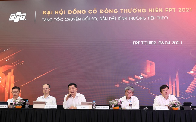 ĐHCĐ FPT: LN quý 1 ước tăng 22%, tuyển thêm 7.000 nhân sự trong năm nay để đáp ứng nhu cầu tăng trưởng ĐHCĐ FPT: LN quý 1 ước tăng 22%, tuyển thêm 7.000 nhân sự trong năm nay để đáp ứng nhu cầu tăng trưởng