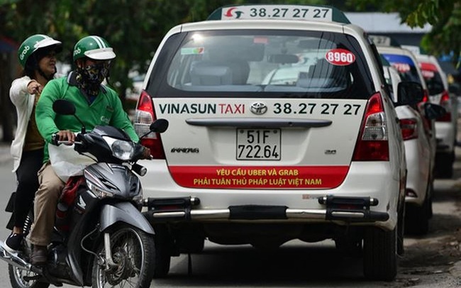 Lần đầu tiên sau hơn 10 năm, lợi nhuận Vinasun "hít khói" Mai Linh Lần đầu tiên sau hơn 10 năm, lợi nhuận Vinasun "hít khói" Mai Linh
