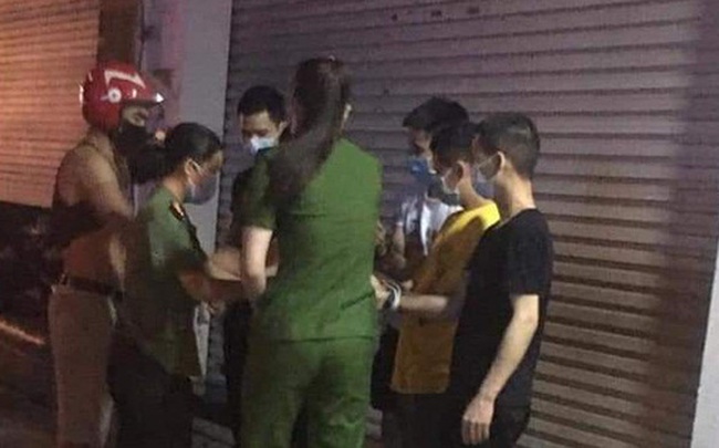 Nóng: Bắt người phụ nữ đưa 52 công dân Trung Quốc nhập cảnh trái phép vào Vĩnh Phúc