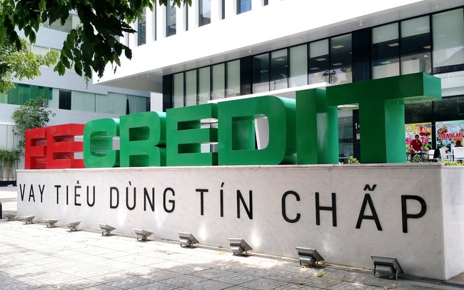 Lý giải thương vụ FE Credit: Định giá 2,8 tỷ USD liệu có cao và tầm nhìn của SMBC tại thị trường Việt Nam Lý giải thương vụ FE Credit: Định giá 2,8 tỷ USD liệu có cao và tầm nhìn của SMBC tại thị trường Việt Nam
