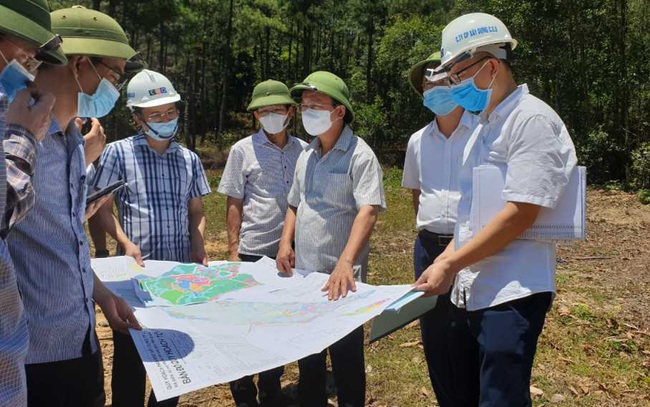 Quảng Ninh tập trung tháo gỡ khó khăn cho loạt dự án lớn tại Vân Đồn Quảng Ninh tập trung tháo gỡ khó khăn cho loạt dự án lớn tại Vân Đồn