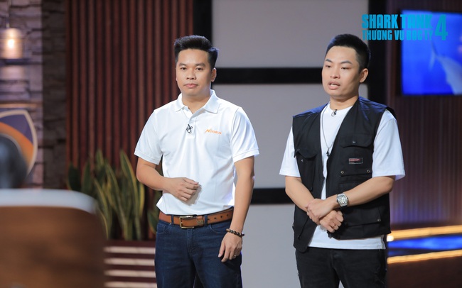 Có shop bán 10.000 đơn/ngày qua hệ thống, startup Nobita được 4 Shark đề nghị đầu tư, nhắn Shark Phú: "Em không thất bại được, Shark đố cái gì khó hơn chút đi"