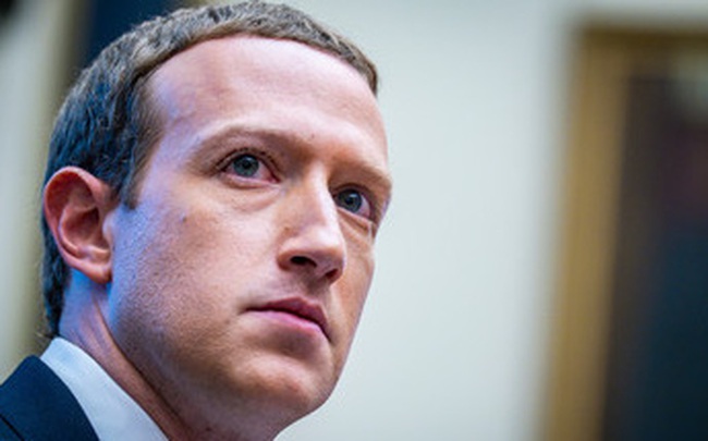 Năm 2021, Mark Zuckerberg gần như ngày nào cũng bán cổ phiếu Facebook
