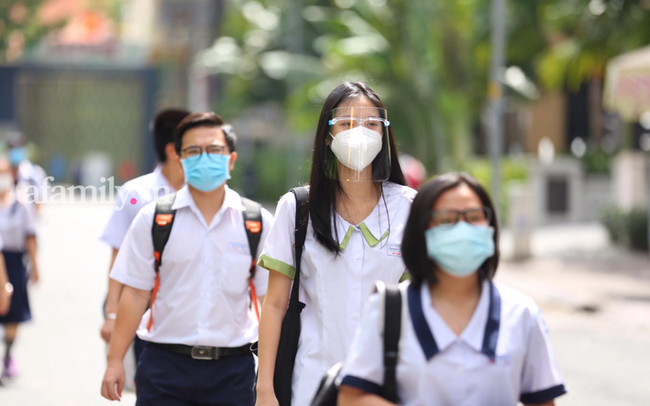 Nhóm ngành có điểm chuẩn xét tuyển Đại học năm 2021 cao chót vót, có ngành gần "chạm đỉnh", đọc con số mà vã mồ hôi hột Nhóm ngành có điểm chuẩn xét tuyển Đại học năm 2021 cao chót vót, có ngành gần "chạm đỉnh", đọc con số mà vã mồ hôi hột