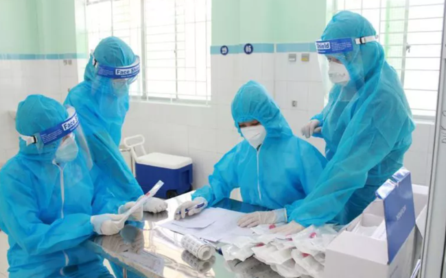 Trạm y tế lưu động chăm sóc bệnh nhân COVID-19 hoạt động thế nào?