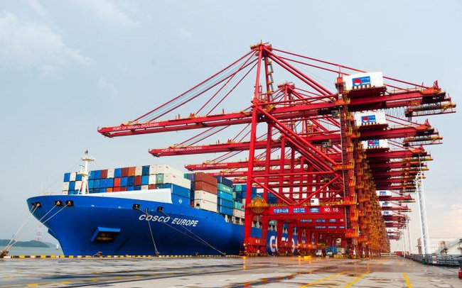 Cuộc khủng hoảng container rỗng chưa được giải quyết, thế giới lại phải đối mặt "cơn khát" tàu vận tải biển Cuộc khủng hoảng container rỗng chưa được giải quyết, thế giới lại phải đối mặt "cơn khát" tàu vận tải biển