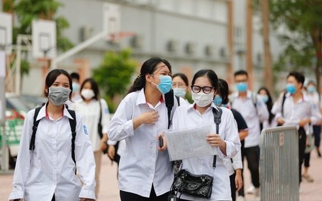 Xem xét không thu học phí học sinh, học viên ở vùng dịch bệnh, thiên tai