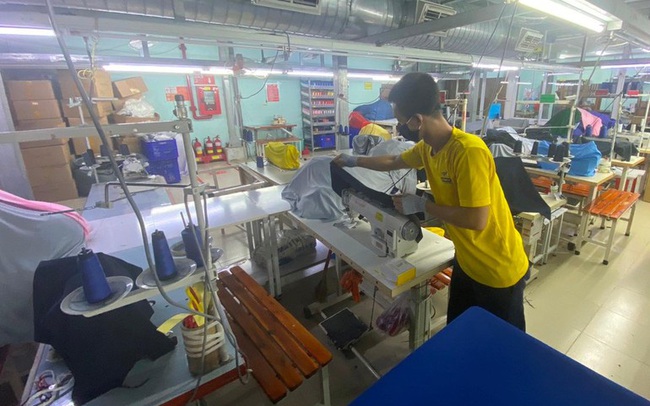 Doanh nghiệp lo phá sản, công nhân trầm cảm khi sản xuất '3 tại chỗ'