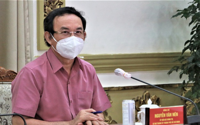 TP.HCM hiện không thể không mở cửa