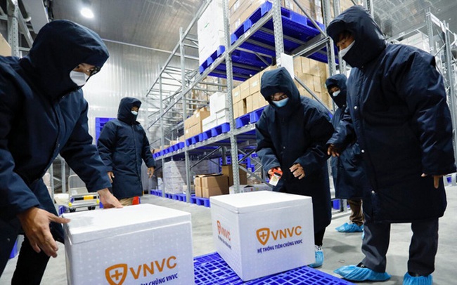 VNVC - Công ty đầu tiên đem vaccine về Việt Nam: Đặt cọc và sẵn sàng mất trắng 700 tỷ đồng để có vaccine sớm nhất, hệ sinh thái nghìn tỷ hậu thuẫn phía sau