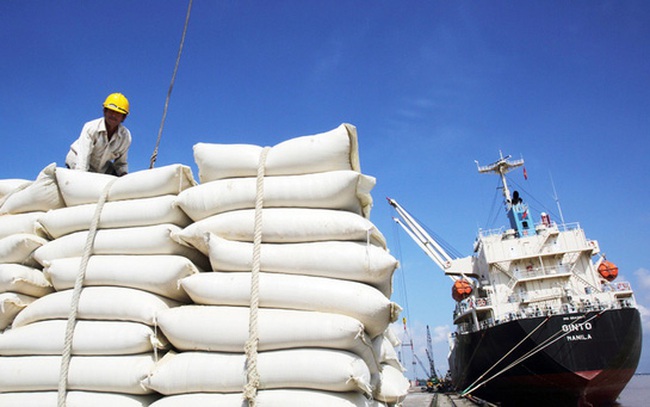 Xuất khẩu gạo Châu Á khó khăn, giá trì trệ do cước vận tải quá cao và thiếu tàu